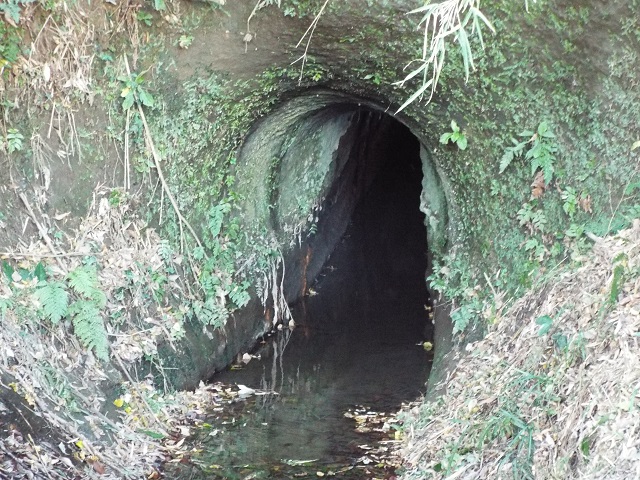 平山用水路