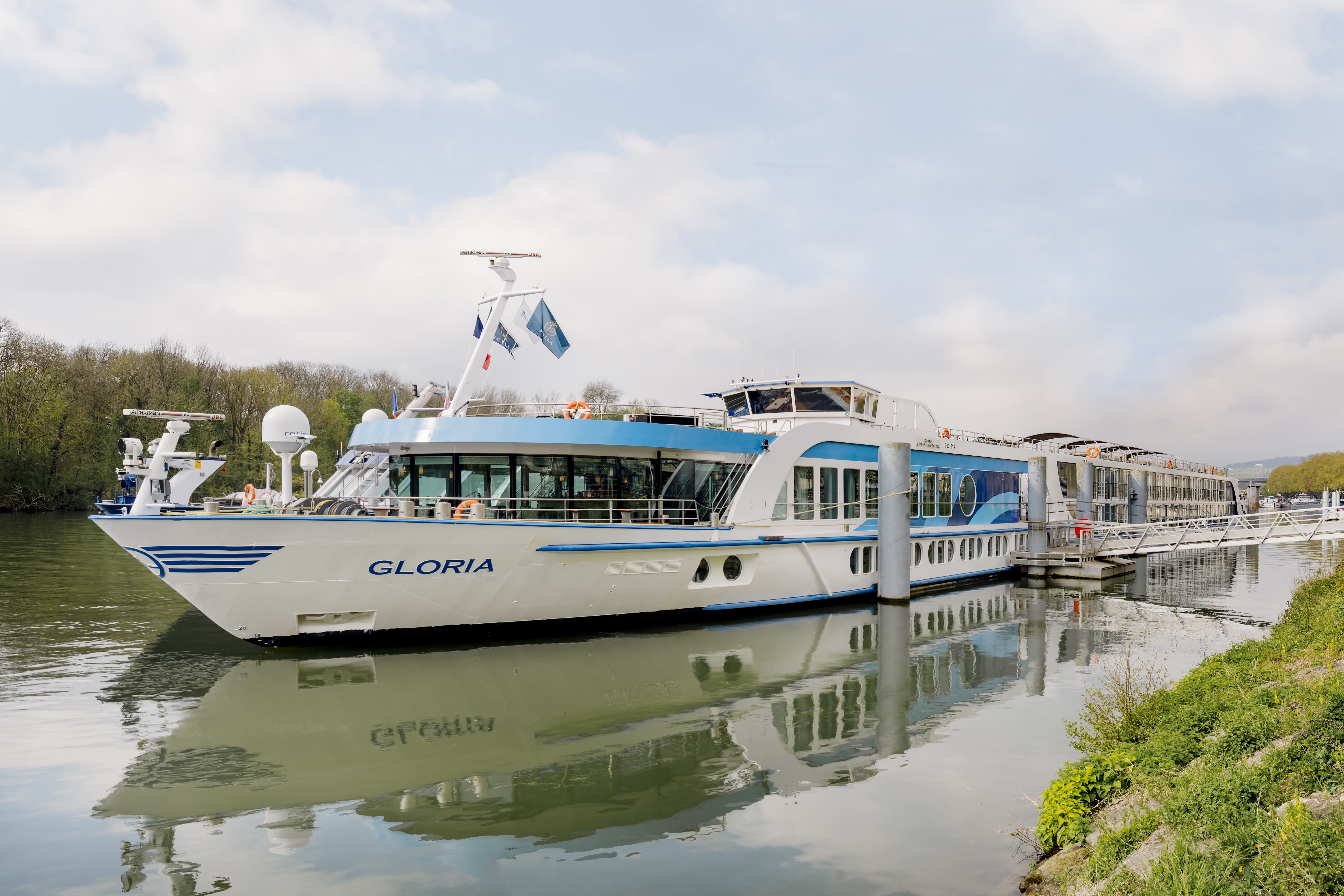 VIVA Gloria VIVA Cruises