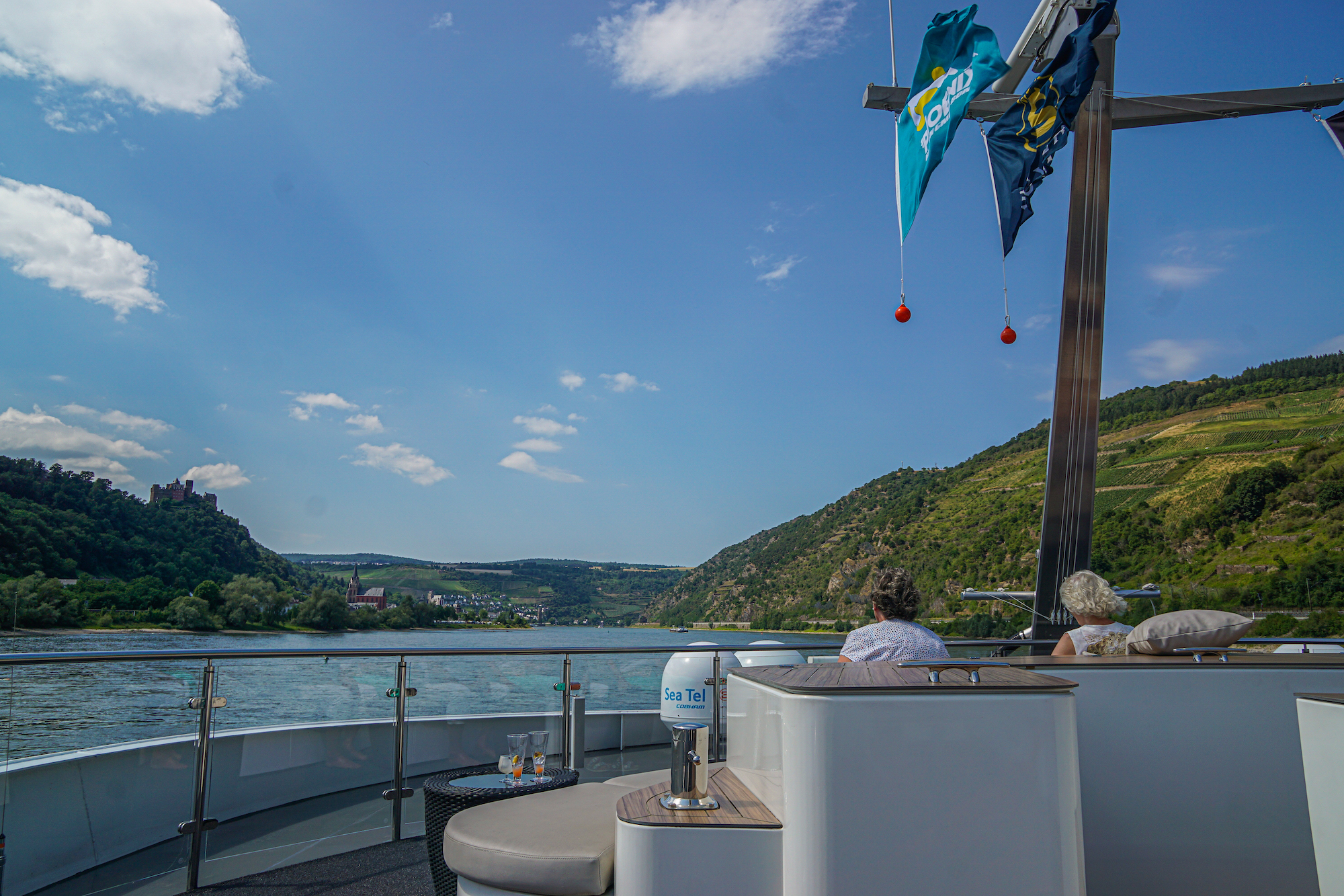 Flussgenuss aus dem Sonnendeck