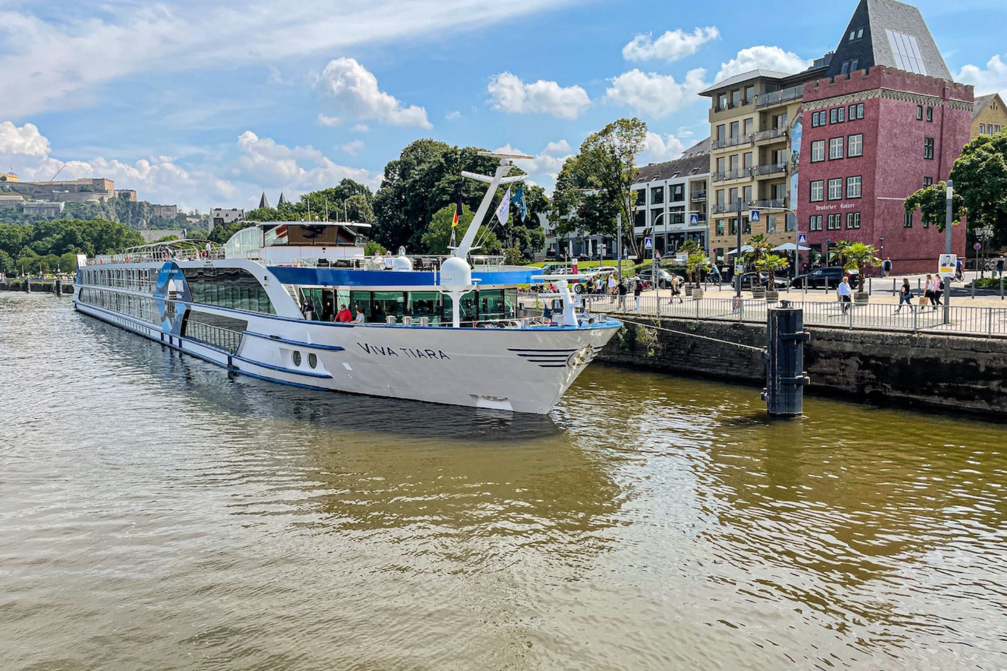 VIVA Cruises startet Zusammenarbeit mit vroom rental