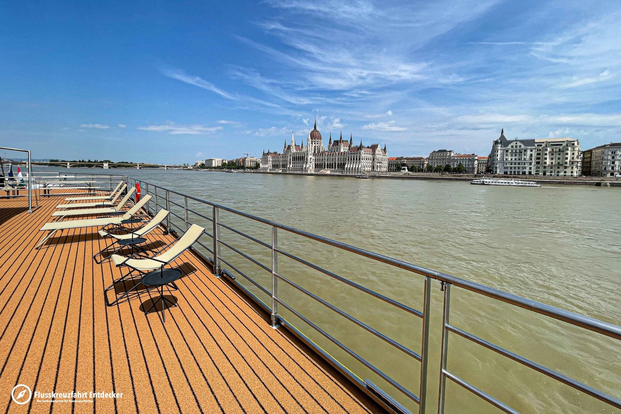 MS Albertina Sonnendeck