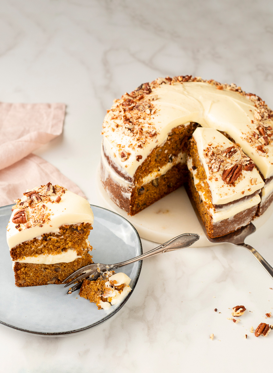 Carrot cake classique aux épices & glaçage au fromage frais