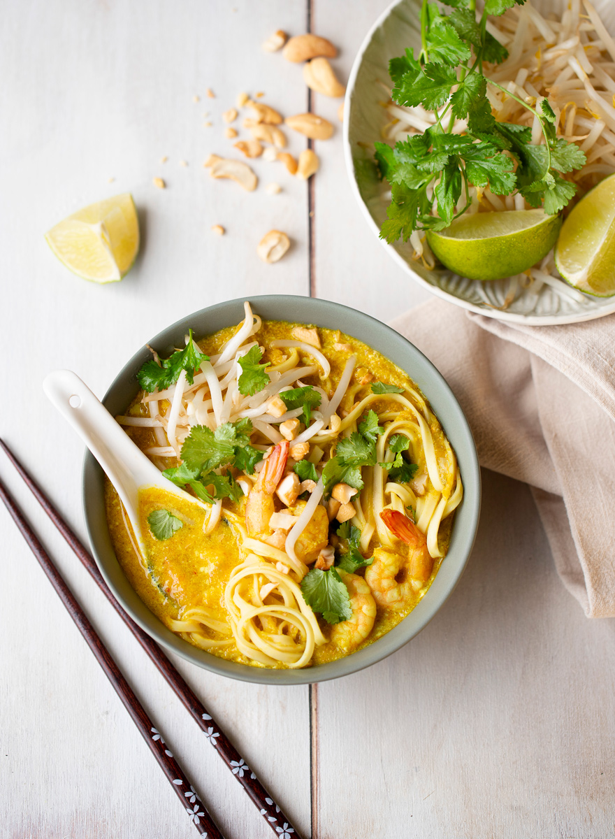 Soupe de nouilles au curry, crevettes & lait de coco, façon Laksa