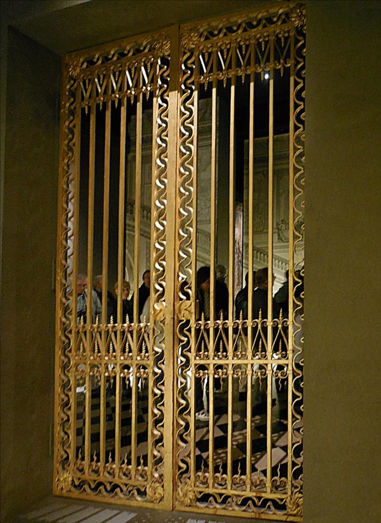 Grille de la salle des Hoquetons, Nicolas Delobel, vers 1672, fer forgé et doré