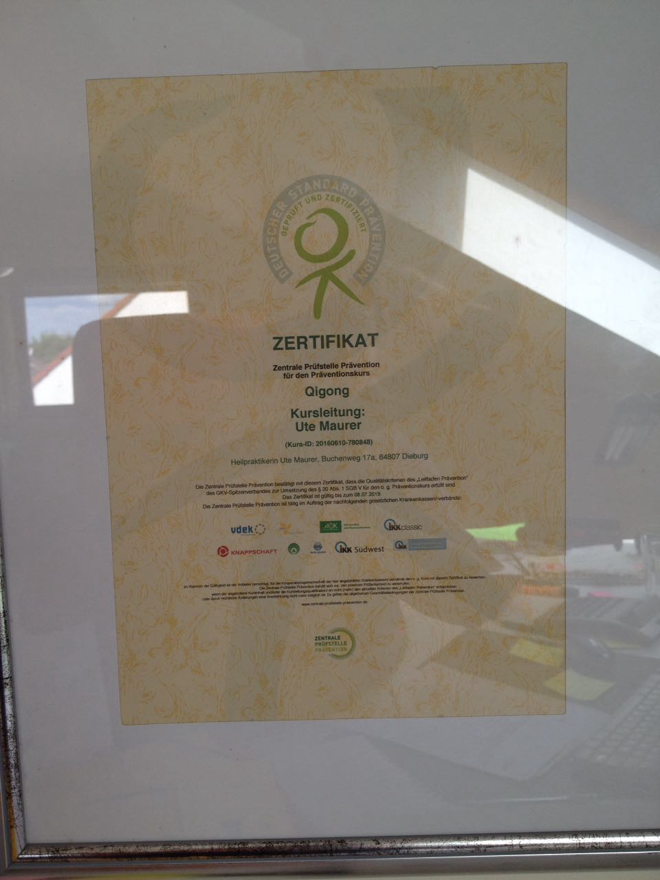 Mein Zertifikat der Zentralen Prüfstelle Prävention als Qigonglehrerin