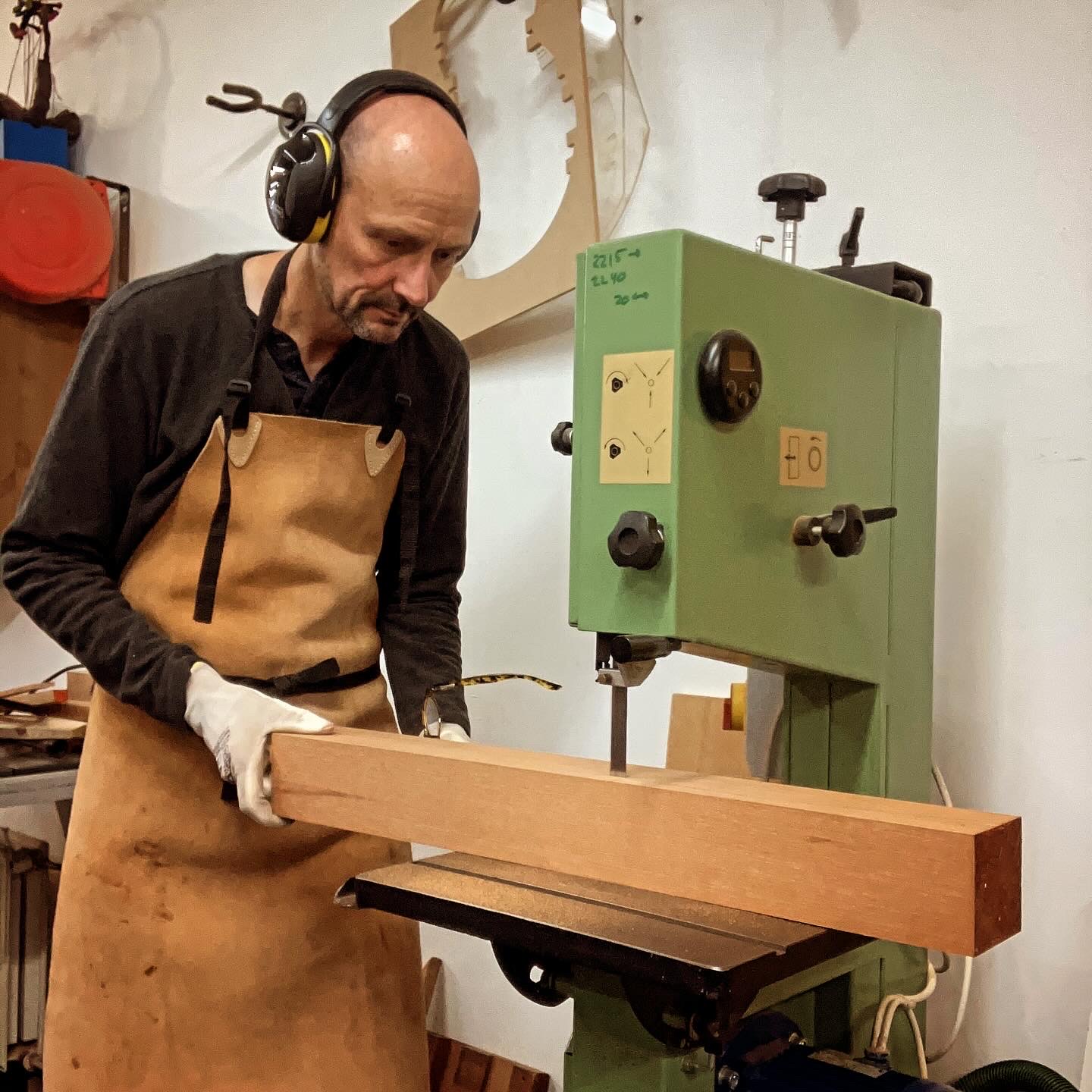 Cutting the neck