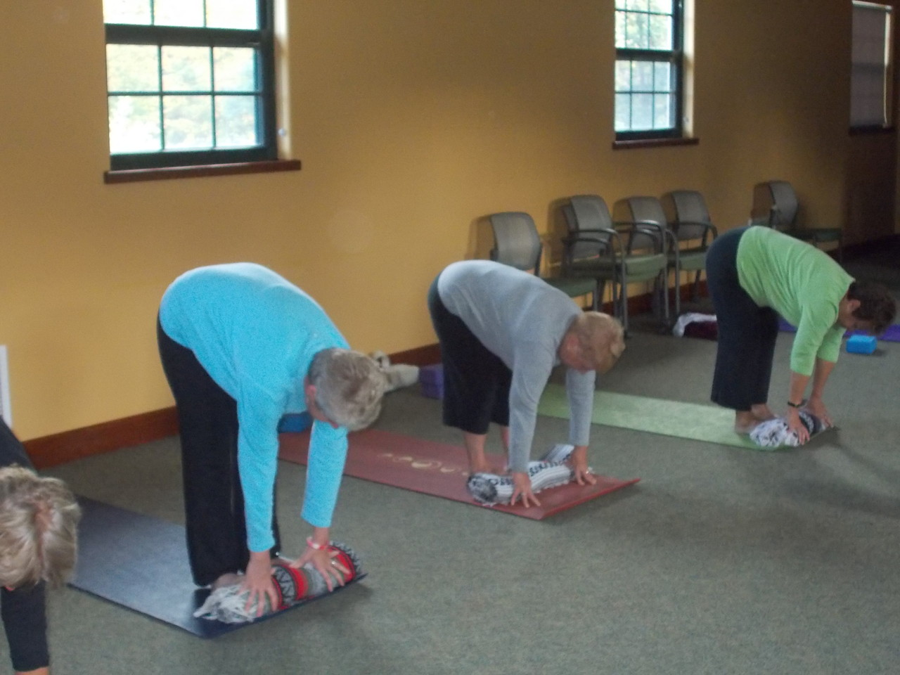 Healthy Forward folds (note sacrum is higher then the lumbar and no one is hyperexendeing the knees!!