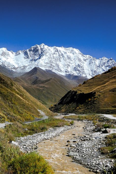 Shkhara Gletscher Wanderung
