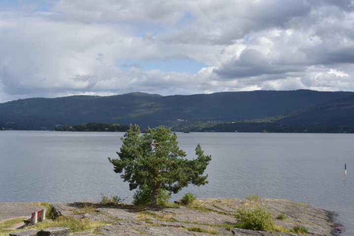 Kurz hinter Oslo an den ersten Seen