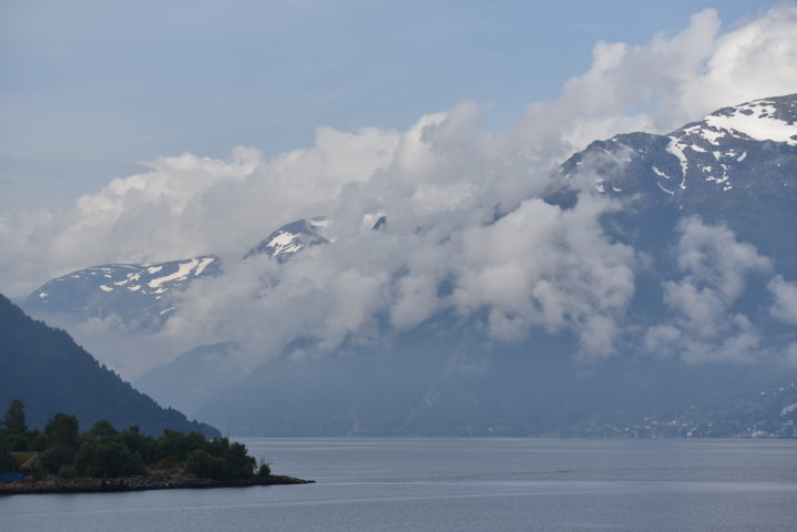 Aussicht auf den Fjord vom Zimmer aus