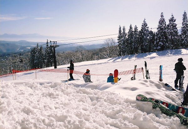 2014.01.03 赤倉観光ホテル脇のゲレンデ：The slope beside of Kanko Hotel