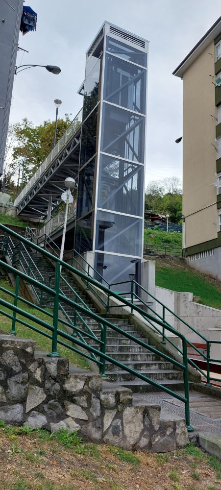 1 Weg hinunter