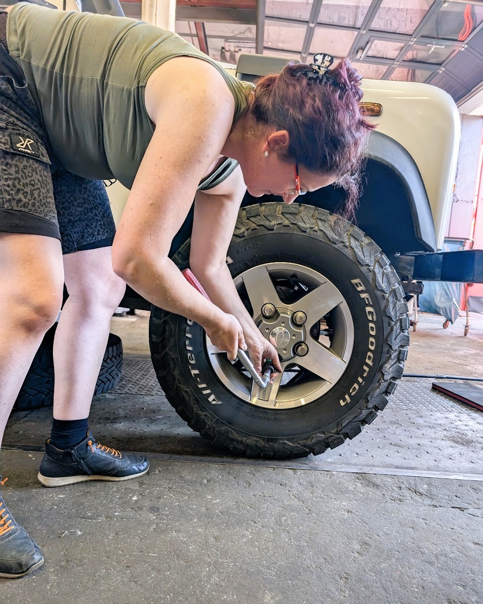  Defender Workshops bei Pete's Offroad Garage