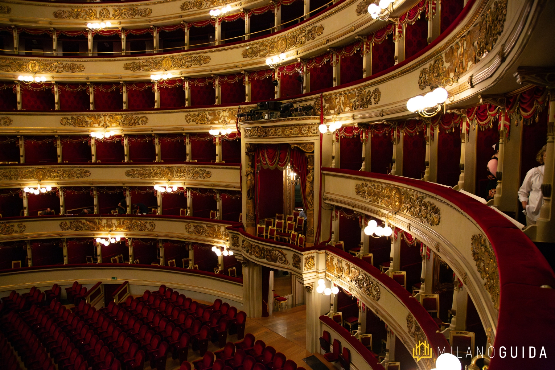 Duomo La Scala Theater Private Tour