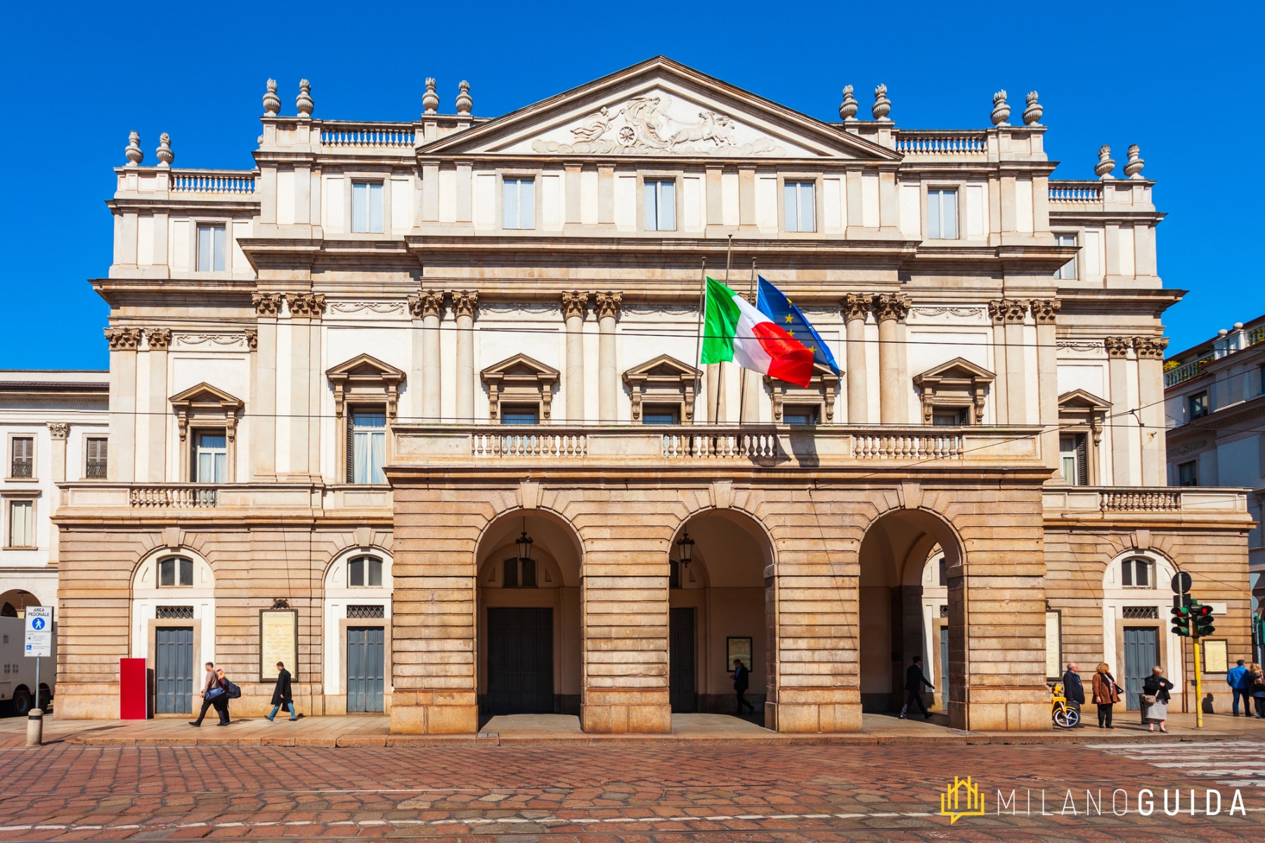 Duomo La Scala Theater Private Tour