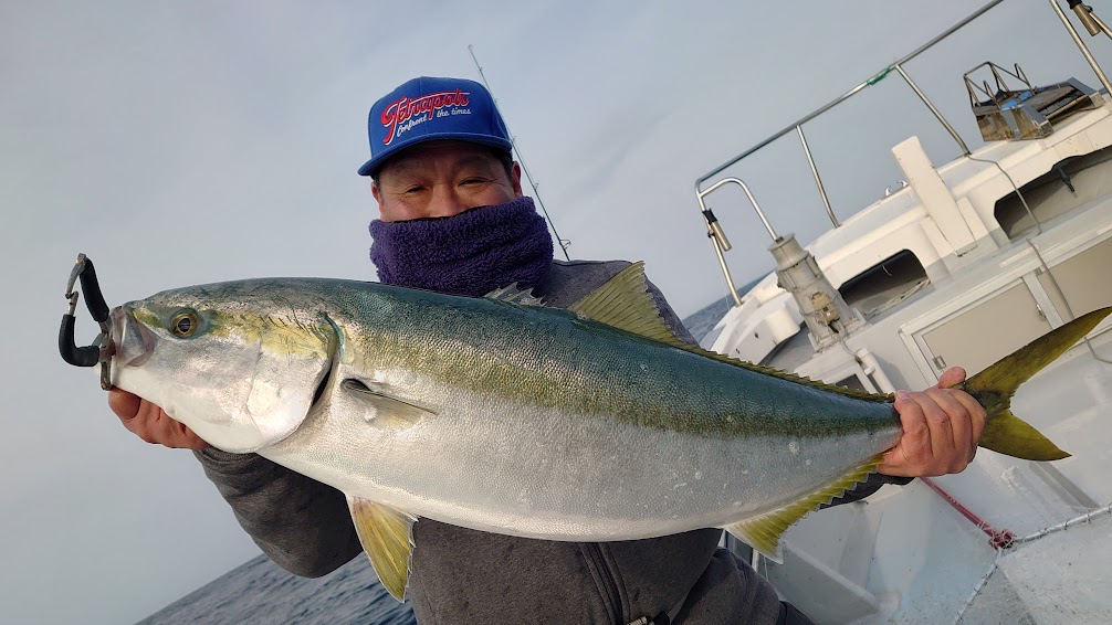 2/5　寒鰤キャッチ！３８日ぶり出船の調査便