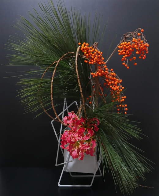 草月流 いけばなサークル 綵花 - saika-ikebana ページ！