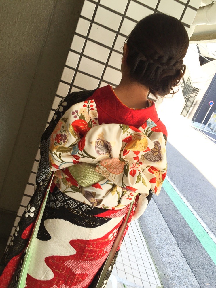 和装のヘアセットにも前髪編み込みヘアセットはとっても似合うんだよ