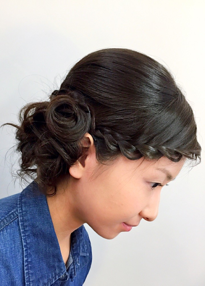 和装のヘアセットにも前髪編み込みヘアセットはとっても似合うんだよ