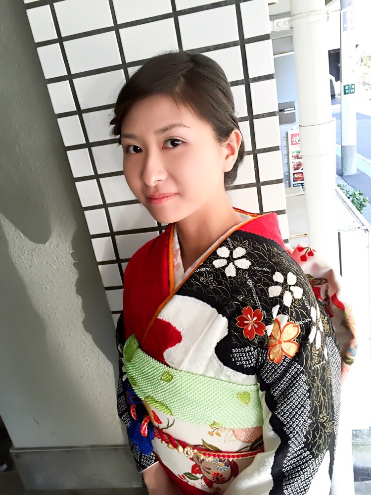 和装のヘアセットにも前髪編み込みヘアセットはとっても似合うんだよ
