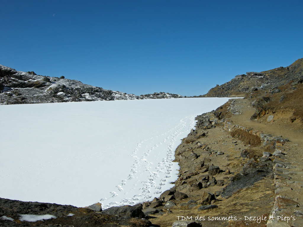 Le lac sacré de Gosaikund