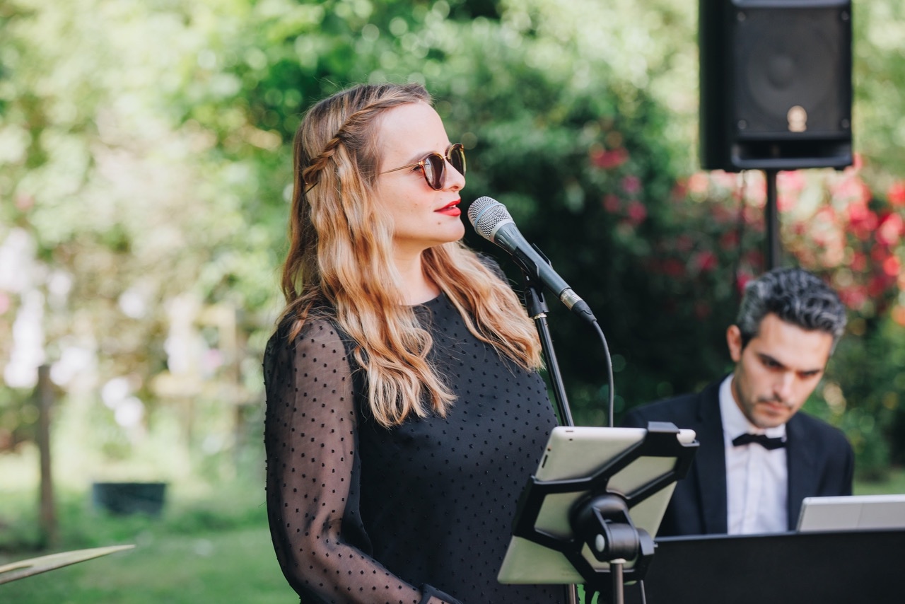 10 beautiful wedding ceremony entrance songs (perfect for a Paris destination wedding)