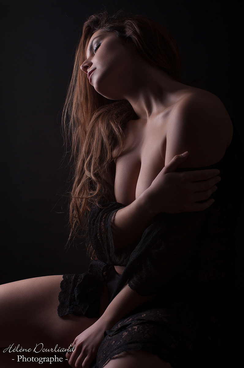 Photographe disposant d'un studio propose de réaliser votre Book lingerie