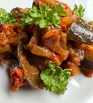 Auberginen-Curry mit Kirschtomaten