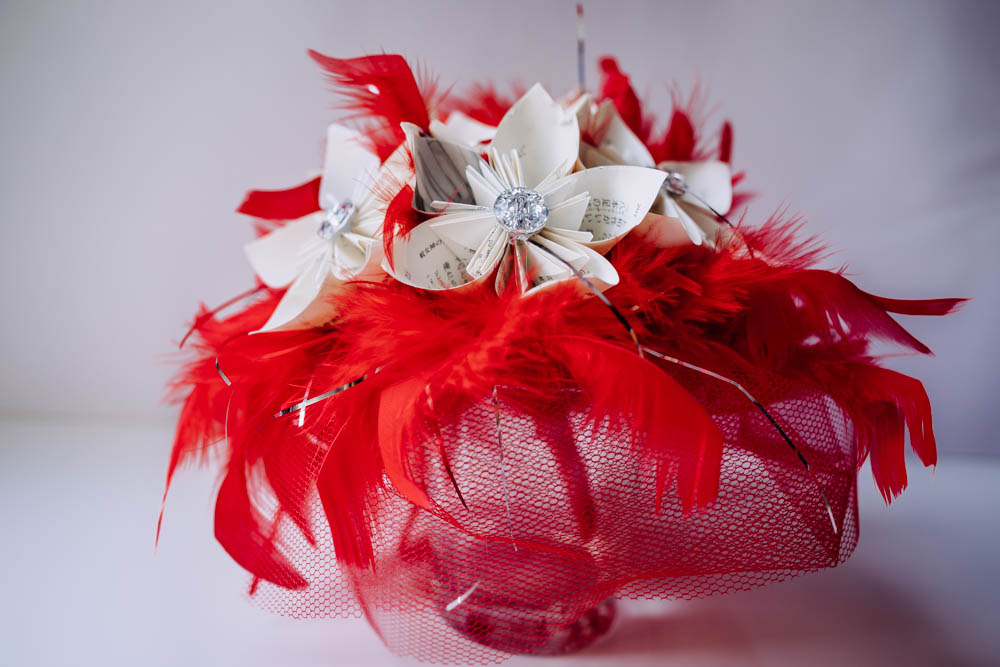 Collection Séverine Centre De Table En Fleurs Origami Rouges Et Blanches