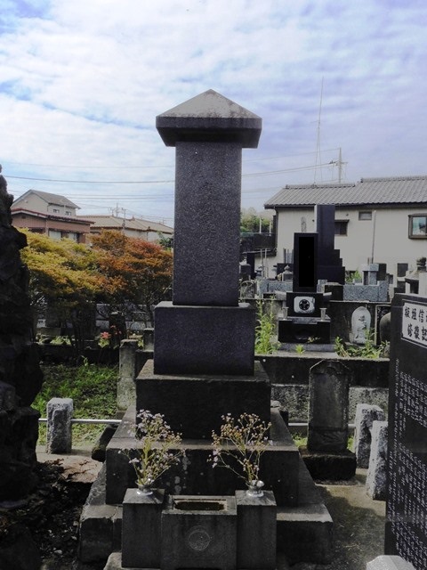 板垣信方の墓（常清寺）