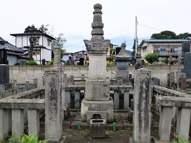 加藤清正の孫・藤枝正良の墓（妙光寺）