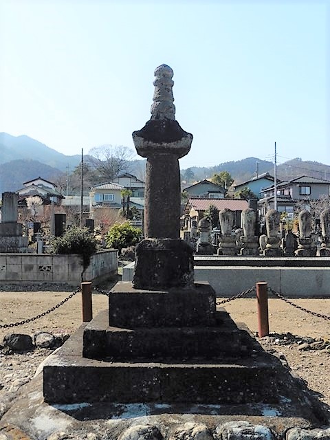 道忠禅師の供養塔（浄法寺）