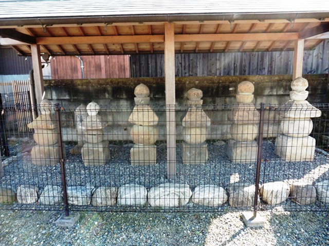 庭屋氏累代の墓（甘楽町庭谷）