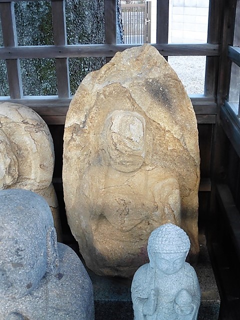 金剛寺の顔切り薬師