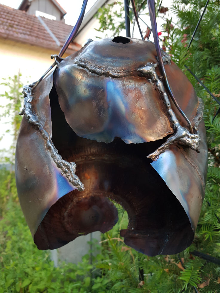 haengendes, explodiertes Stahlei, www.wuensch-art.de