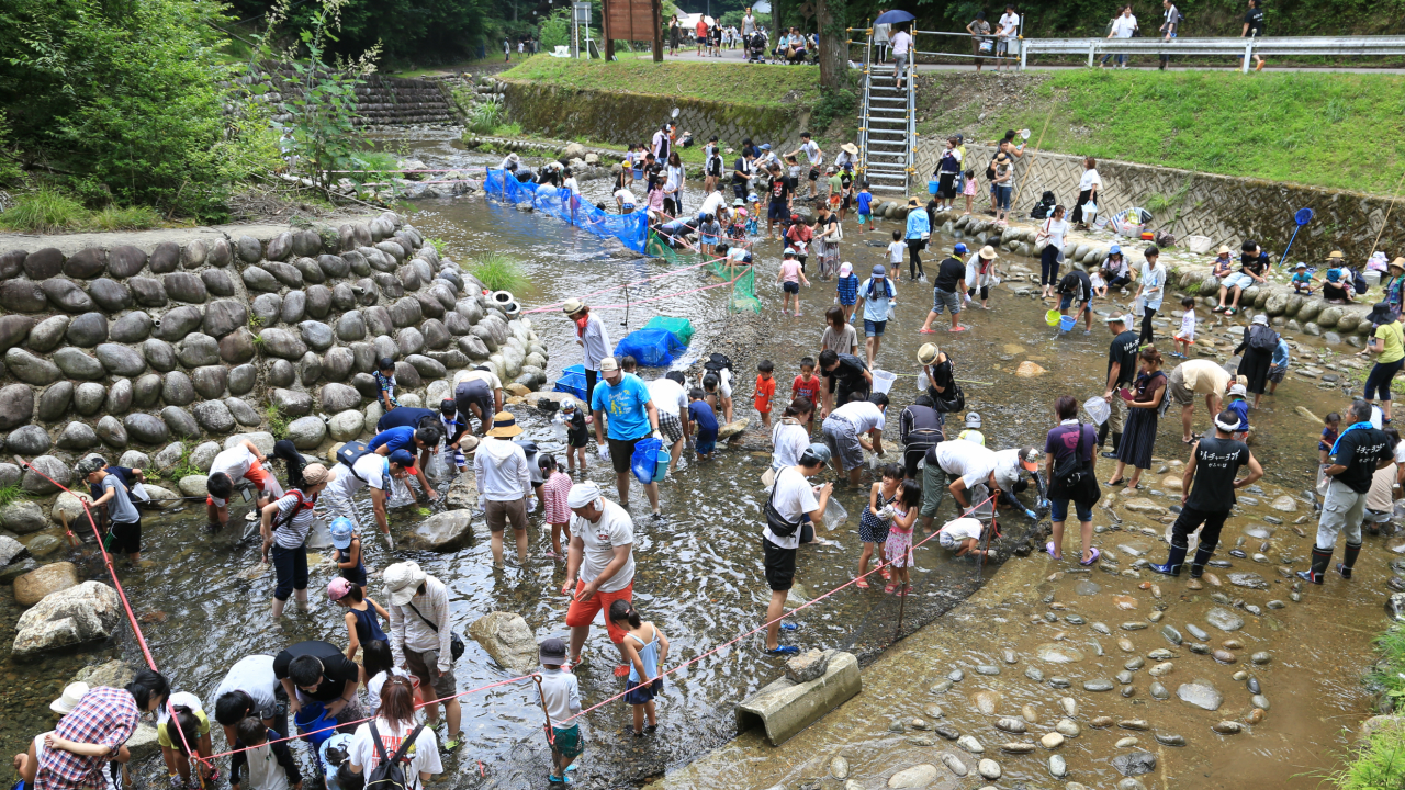 アマゴ マスつかみ取り 釣り ネイチャーランドかみのほキャンプ場 アマゴ マスつかみ取り 釣り ネイチャーランドかみのほキャンプ場