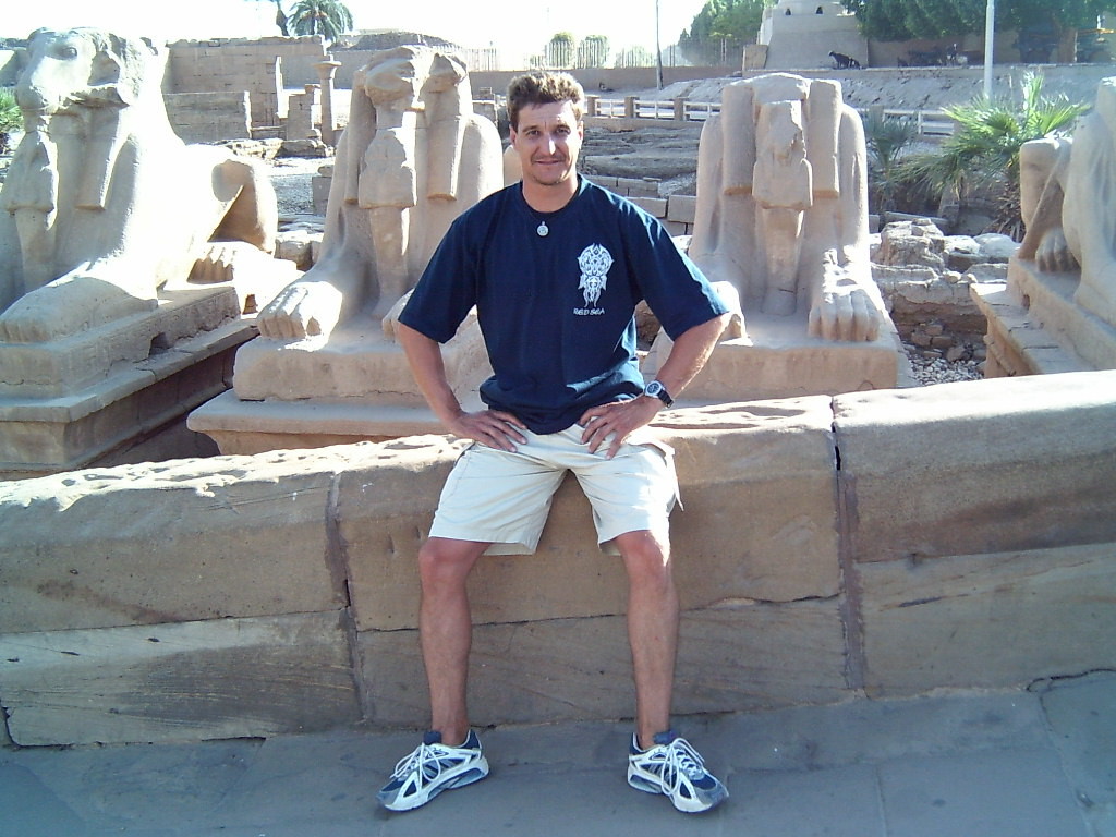 Ägypten 2003 vor dem Tempel Karnak in Luxor