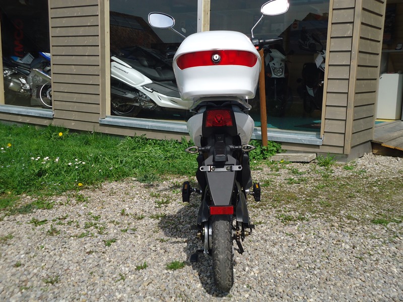 E-Mofa 330 - Wächter's Werkstatt Rolf Ernst Oberwil Frauenfeld Thurgau  Schweiz Motorrad Roller HYOSUNG SYM MASH ZONTES Motos Scooter Mieten  Schweiz Suisse Svizzera Switzerland