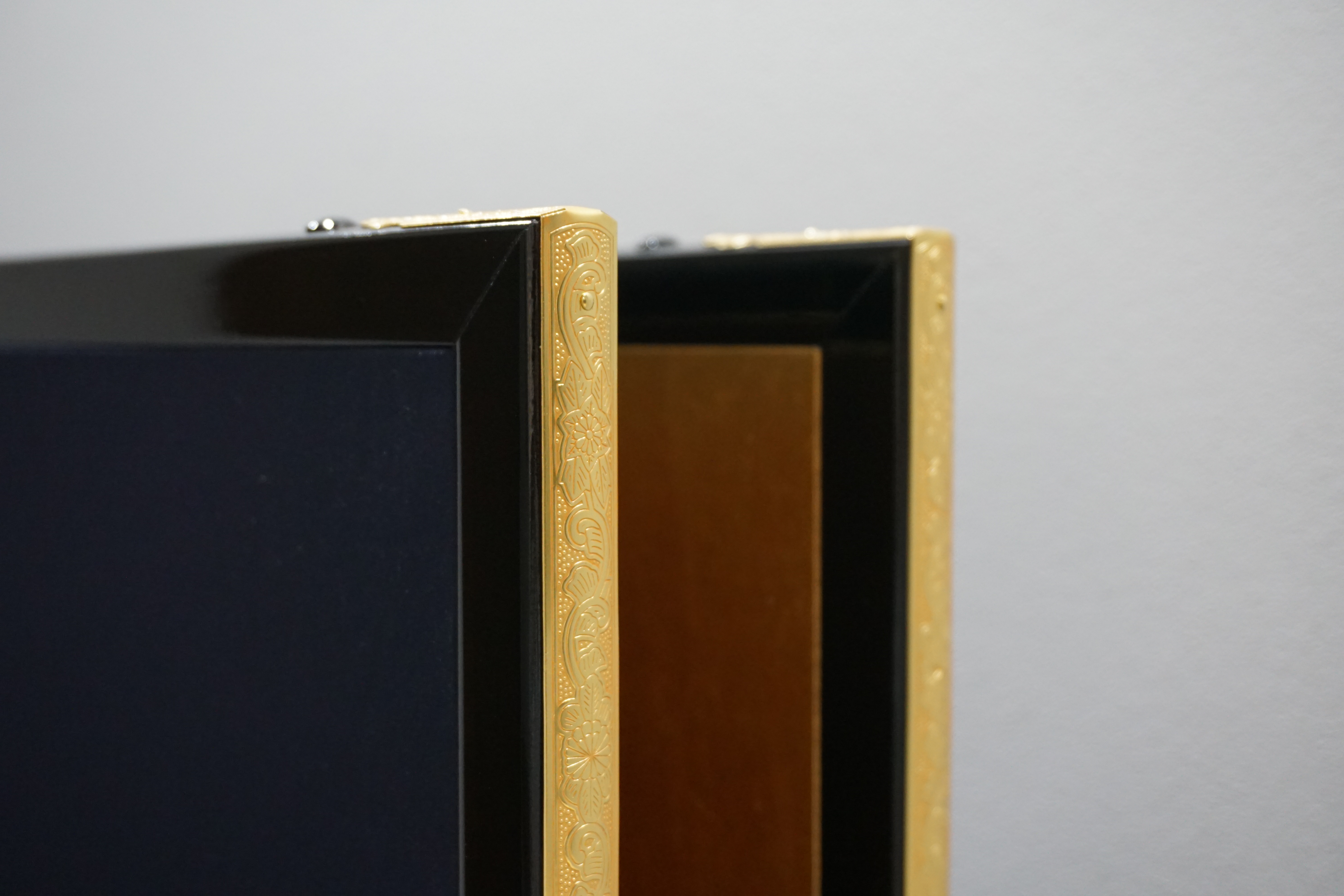 金屏風・本金屏風｜製作販売・修理修復 - 松月堂栗田表具店