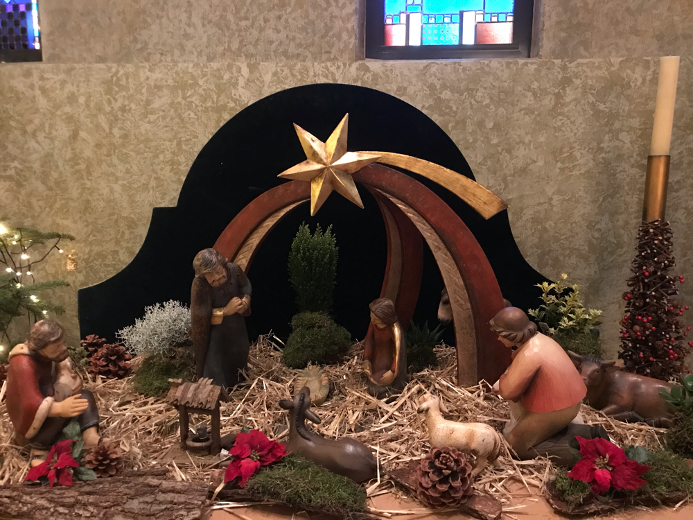 Weihnachtskrippe in der Kapelle チャペル内のクリスマスのクリッペ