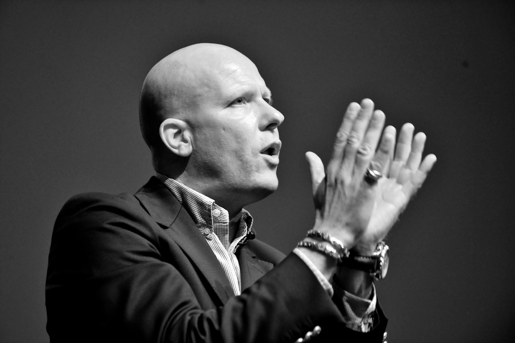 FRANK WILDE Contact my Agency