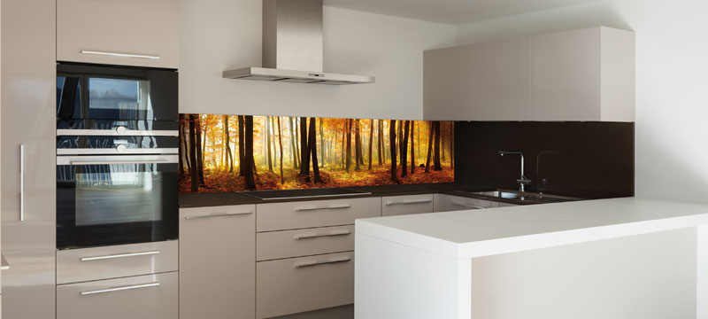 Modern, individuell, voll im Trend. LED-Lichtfelder aus Glas für ein