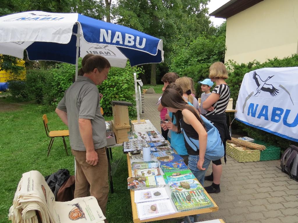 Auch der NABU Leipzig war zum Sommerfest eingeladen und präsentierte sich mit einem Infostand.