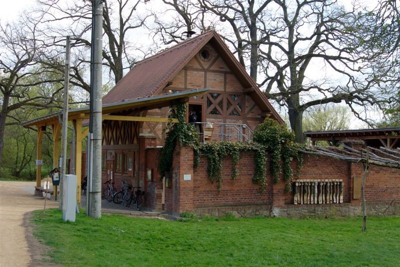 Der 18. Leipziger Auwaldtag fand am 16. April 2012 in der Auwaldstation in Lützschena statt.