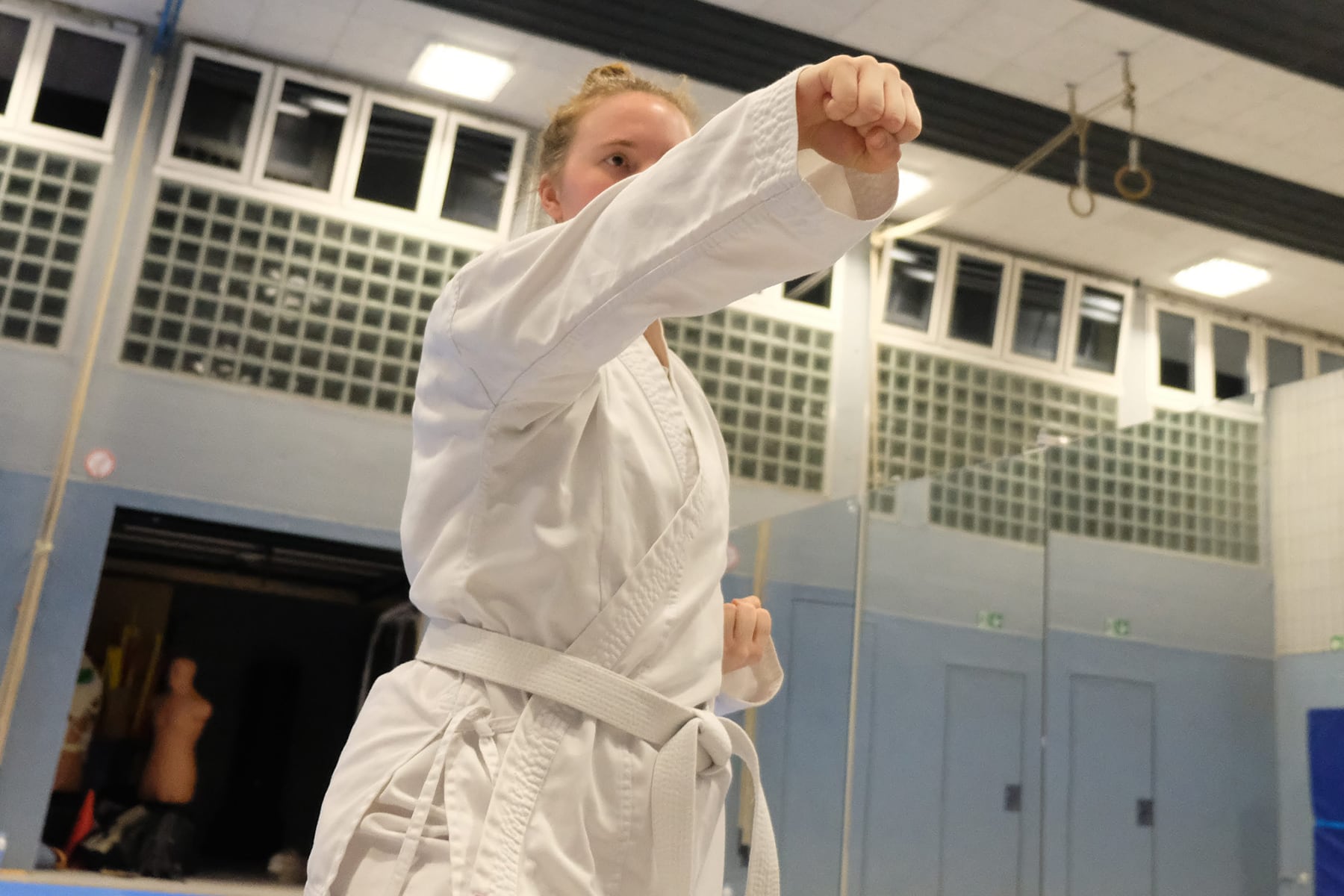 Bushido Köln Karate - Karate für Frauen im Anfängerkurs