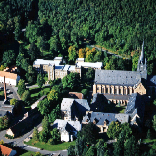 Historisches Kloster Haina in der Umgebung des Gasthofs "Zum Hohen Lohr" in Battenhausen; landschaftlich schön gelegen im Naturpark Kellerwald-Edersee in der nordhessischen Grimmheimat