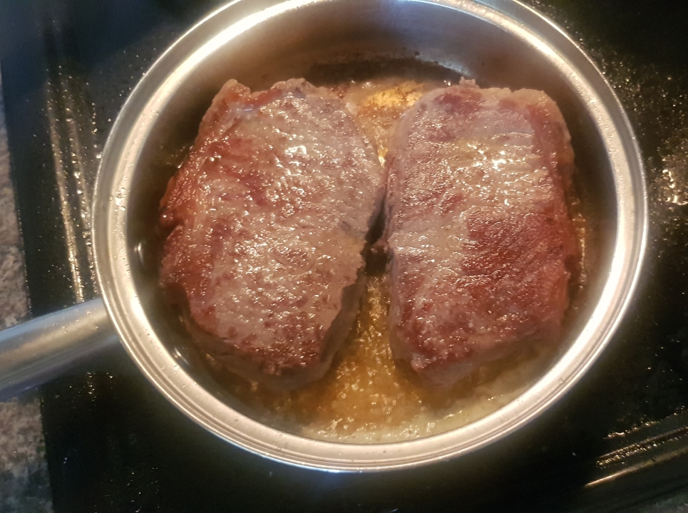 Unser Weihnachtsessen , Beef, Kartoffeln, Rotkohl und Apfelmus