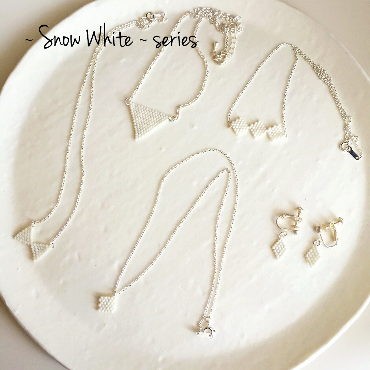 SNOW WHITE SERIES  ビーズステッチ