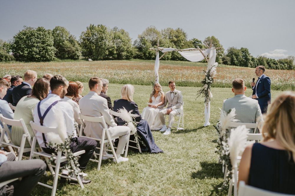 Hochzeit im freien, freie Trauung in der Natur, Hochzeitsfotografie Erzgebirge, ben Pfeifer Fotograf, Fotostudio lichtecht, lichtecht hochzeitsfotografie