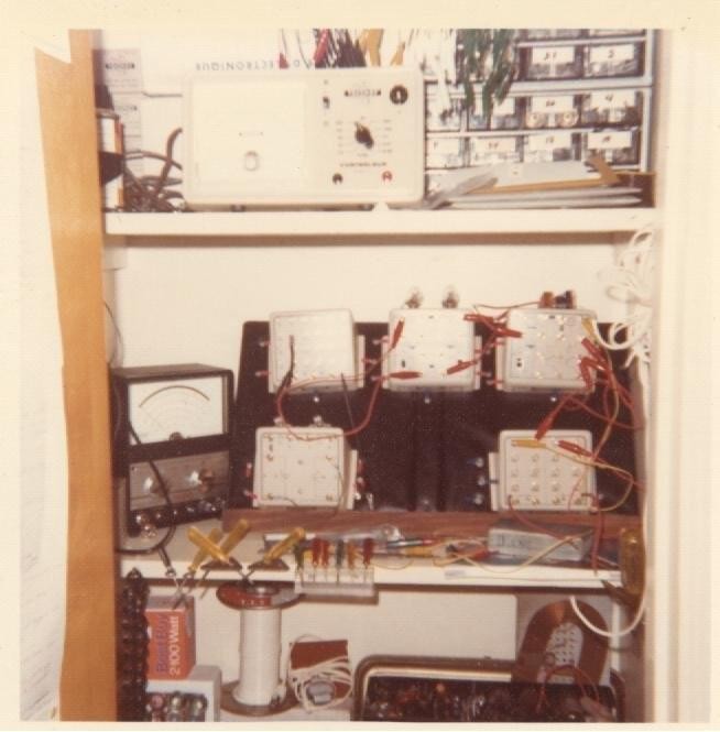 Laboratoire année 1973 mon premier labo / Laboratory year 1973 my first lab.